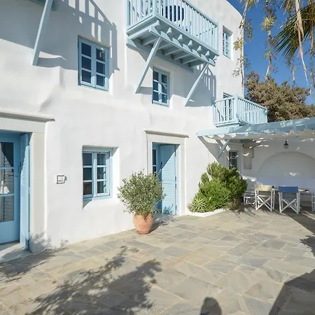 Unique Beachfront Cycladic @ Villa Ágios Prokópios