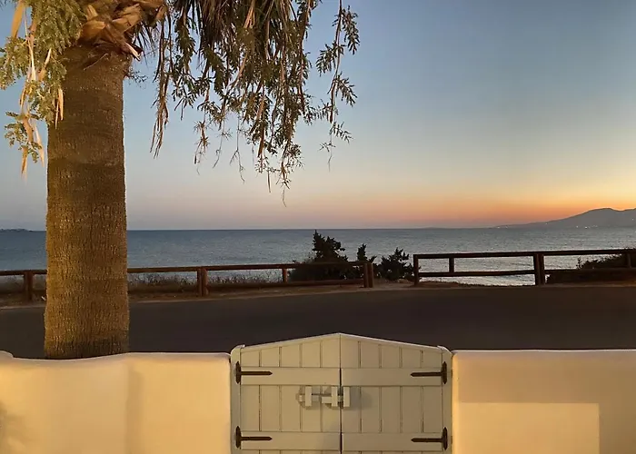 Unique Beachfront Cycladic @ Villa *