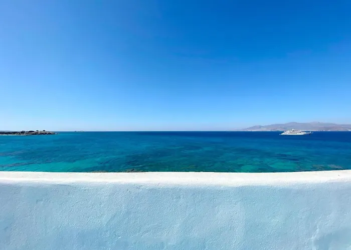 Villa Unique Beachfront Cycladic @ Ágios Prokópios