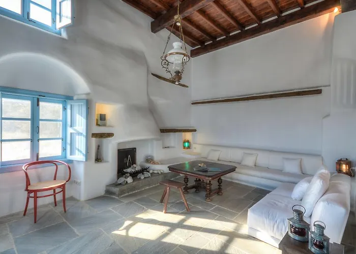 Unique Beachfront Cycladic @ Villa Ágios Prokópios