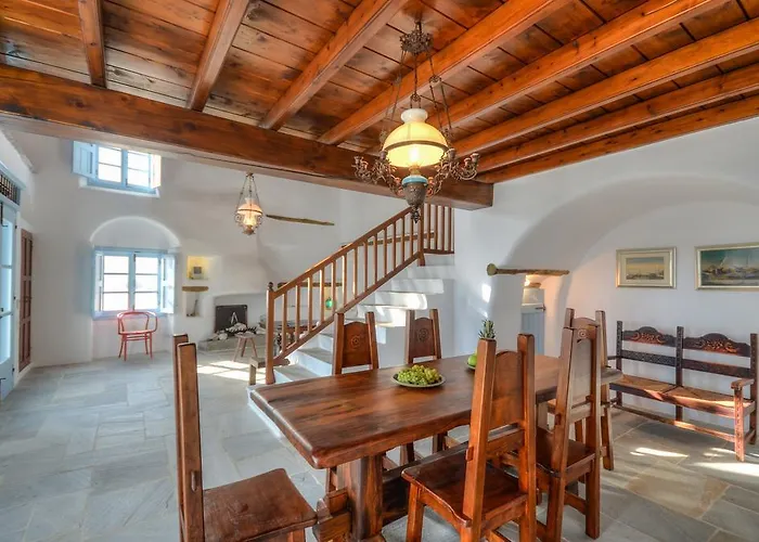 Unique Beachfront Cycladic @ Villa Ágios Prokópios