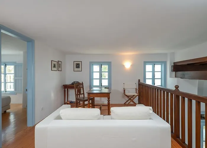 Unique Beachfront Cycladic @ Ágios Prokópios