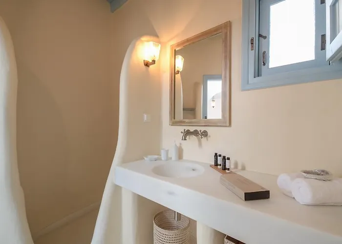 Unique Beachfront Cycladic @ * Ágios Prokópios