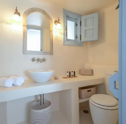 Unique Beachfront Cycladic @ Villa