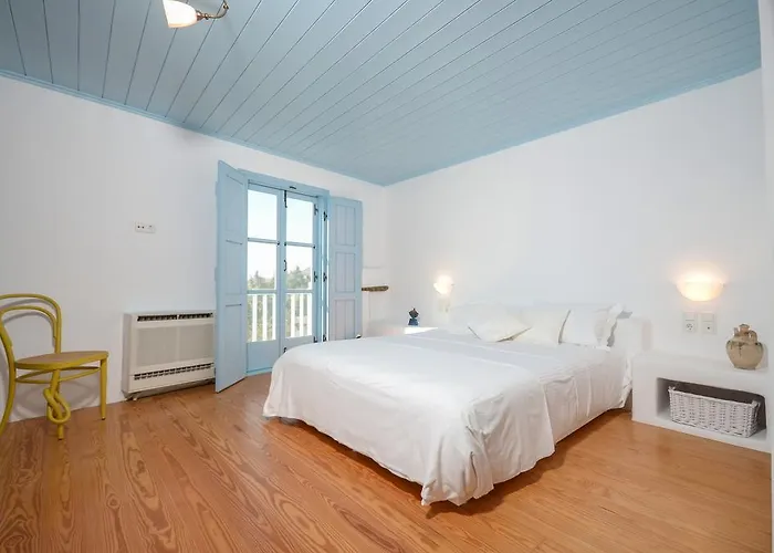 Villa Unique Beachfront Cycladic @ Ágios Prokópios