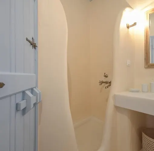 Unique Beachfront Cycladic @ * Ágios Prokópios