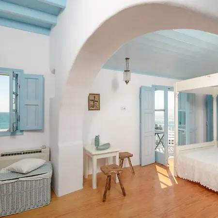 Unique Beachfront Cycladic @ Villa *